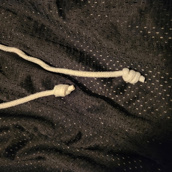 Retro Nike Mesh Reversible Shorts - Picture 10 of 11